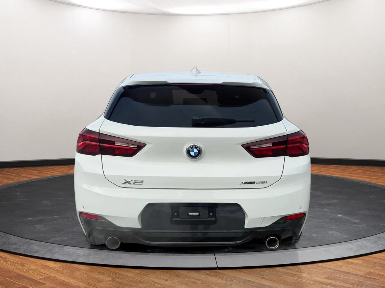 2022 BMW X2 xDrive28i Photo3