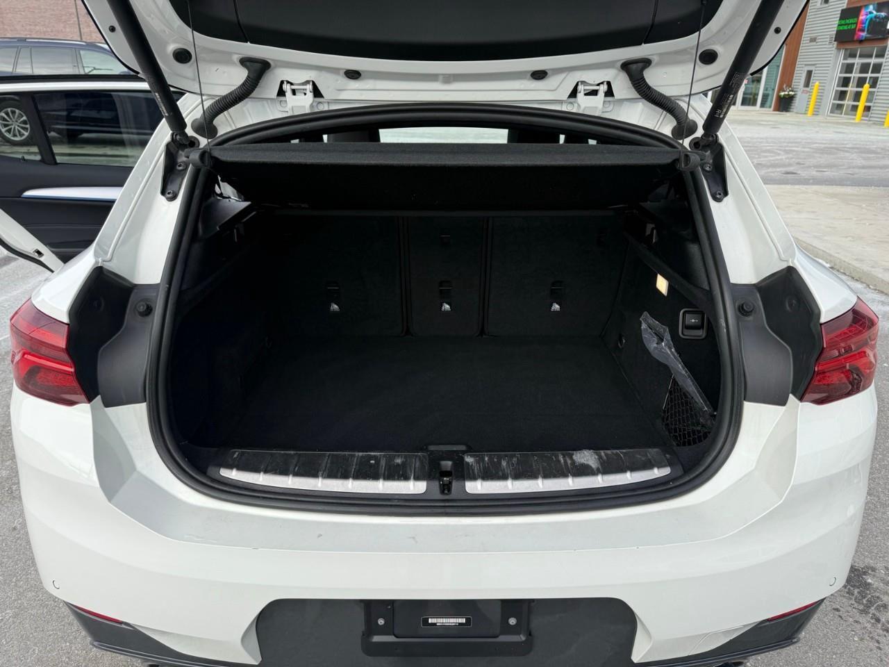 2022 BMW X2 xDrive28i Photo