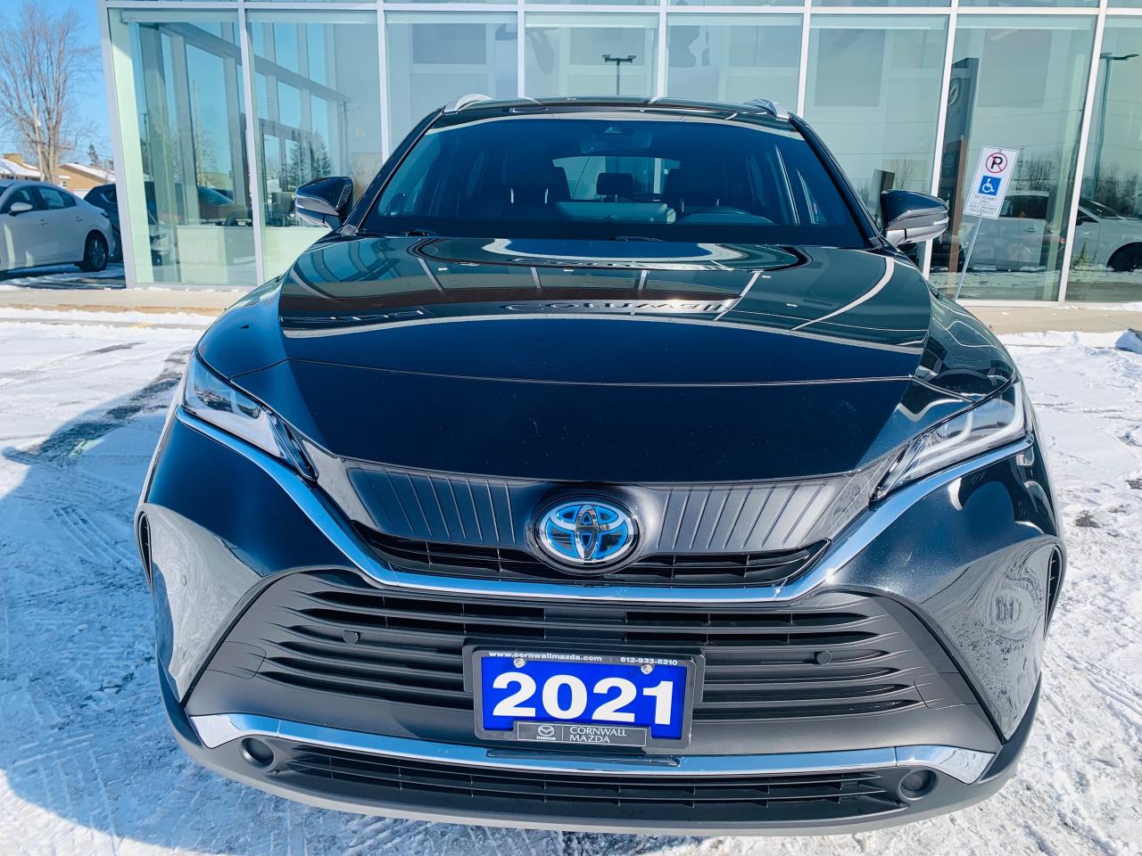 2021 Toyota Venza XLE 4dr All-Wheel Drive Photo