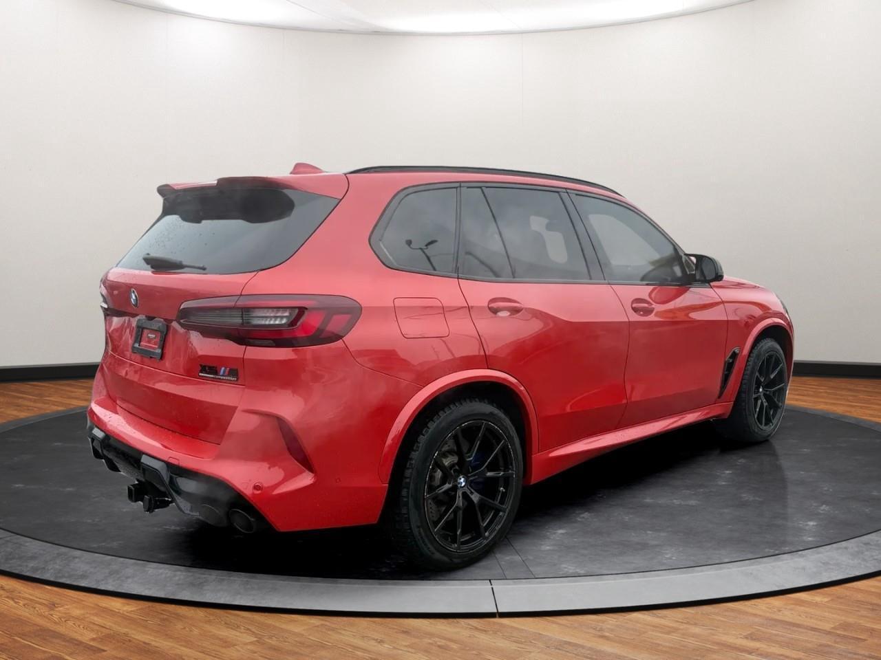 2021 BMW X5 M Competition Photo4