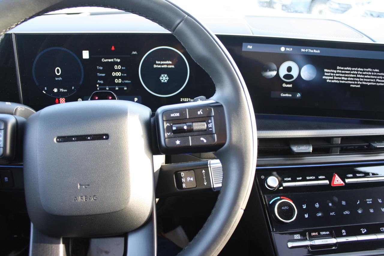 2025 Hyundai Santa Fe ULTIMATE CALLIGRAPHY AWD Photo