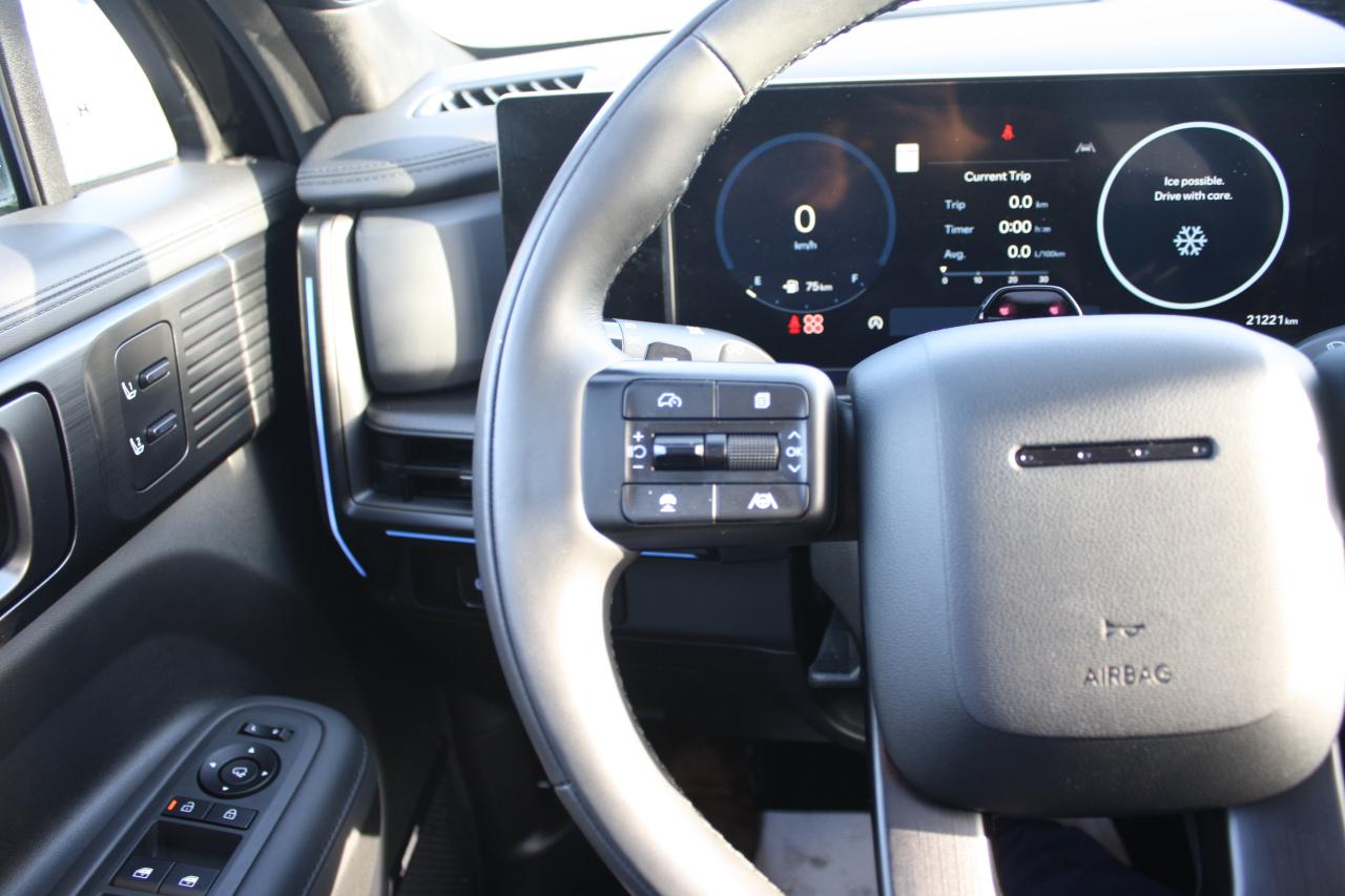 2025 Hyundai Santa Fe ULTIMATE CALLIGRAPHY AWD Photo