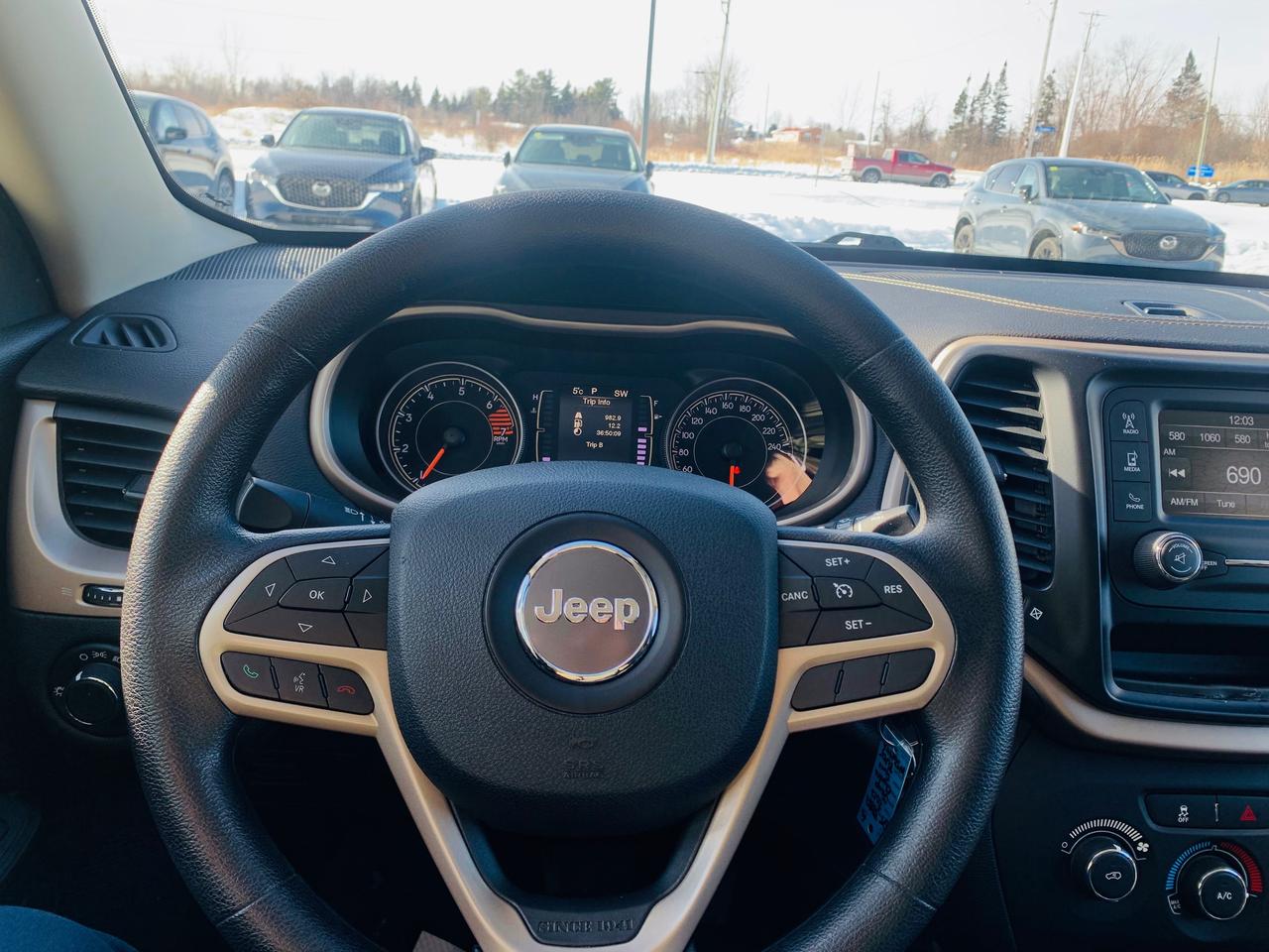 2017 Jeep Cherokee Sport 4dr Front-wheel Drive Photo