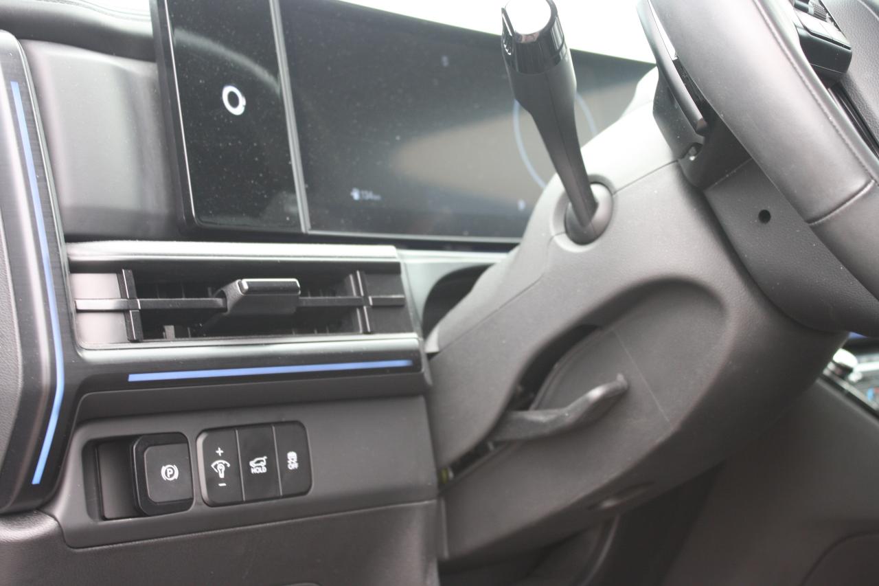 2025 Hyundai Santa Fe ULTIMATE CALLIGRAPHY AWD Photo