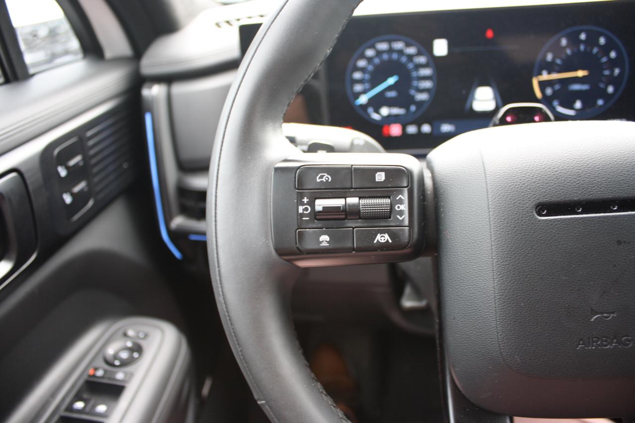 2025 Hyundai Santa Fe ULTIMATE CALLIGRAPHY AWD Photo