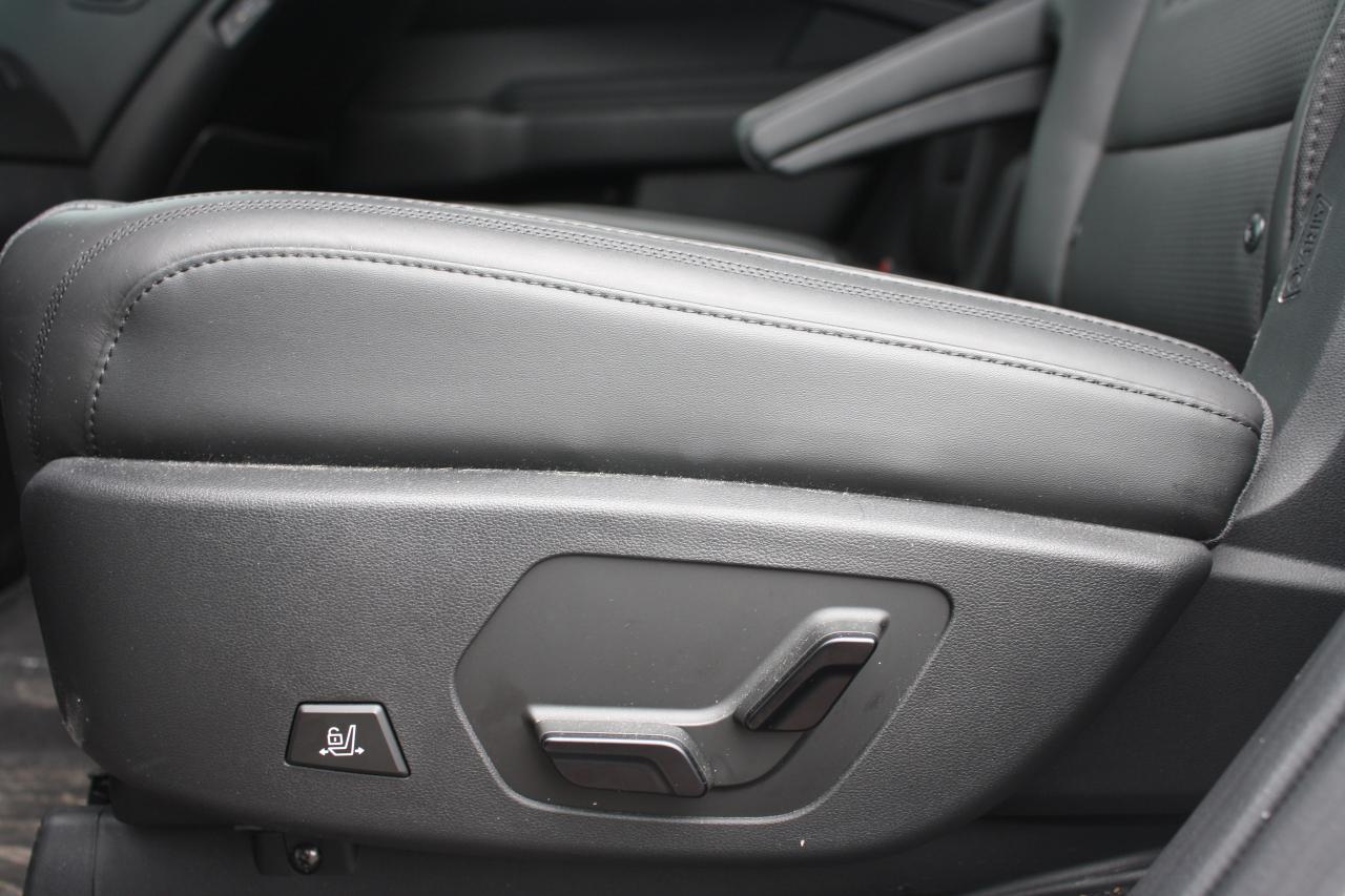 2025 Hyundai Santa Fe ULTIMATE CALLIGRAPHY AWD Photo