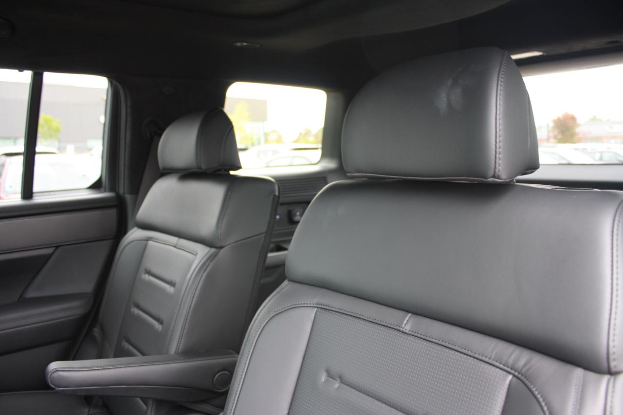 2025 Hyundai Santa Fe ULTIMATE CALLIGRAPHY AWD Photo