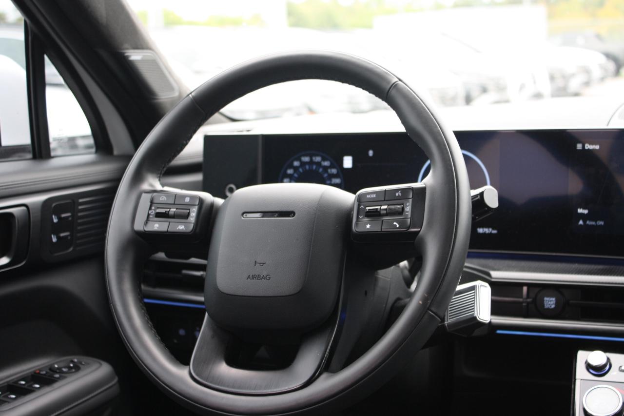 2025 Hyundai Santa Fe ULTIMATE CALLIGRAPHY AWD Photo