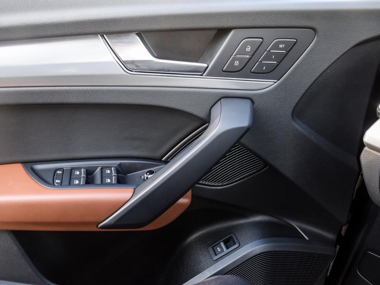 2022 Audi Q5 Technik 45 TFSI quattro Photo