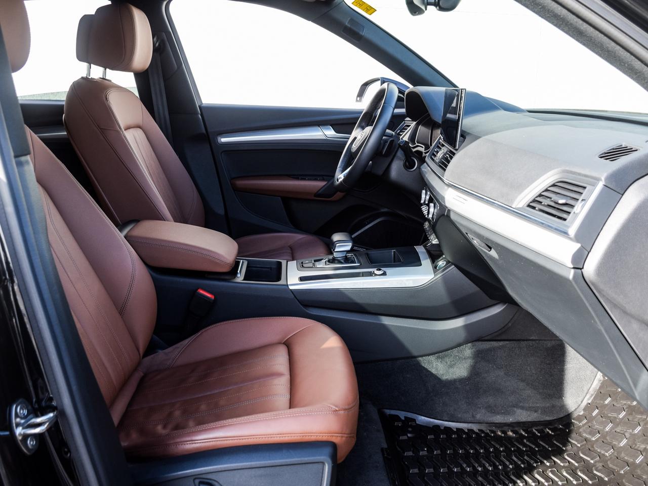 2022 Audi Q5 Technik 45 TFSI quattro Photo