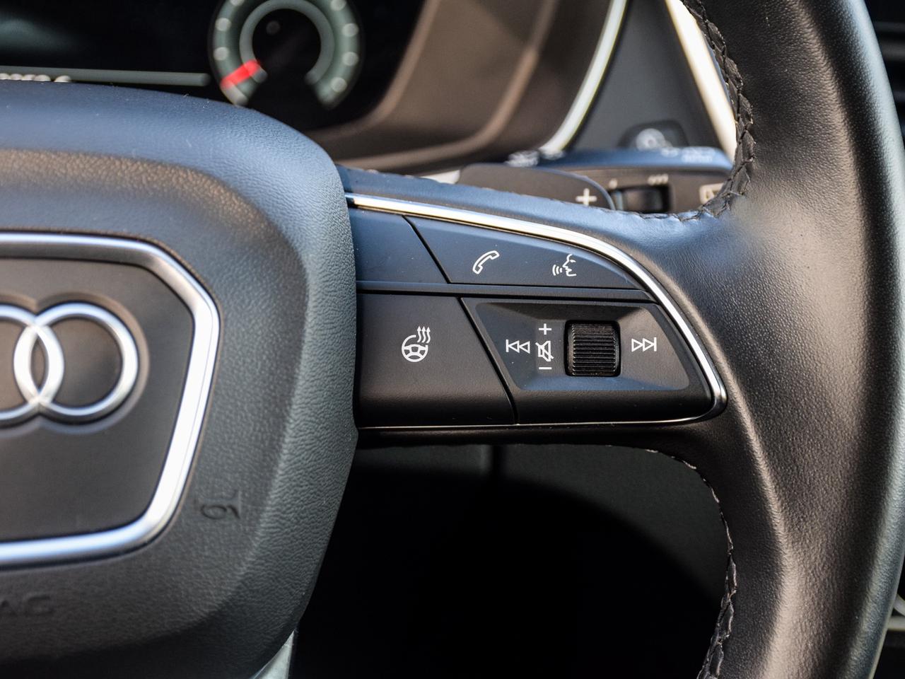 2022 Audi Q5 Technik 45 TFSI quattro Photo