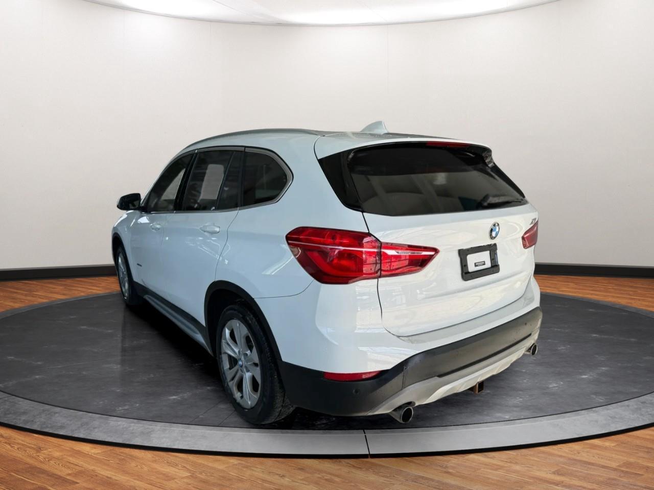 2018 BMW X1 xDrive28i Photo