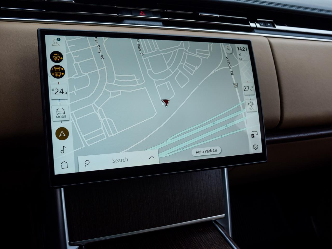 2025 Land Rover Range Rover P550e SE SWB Photo