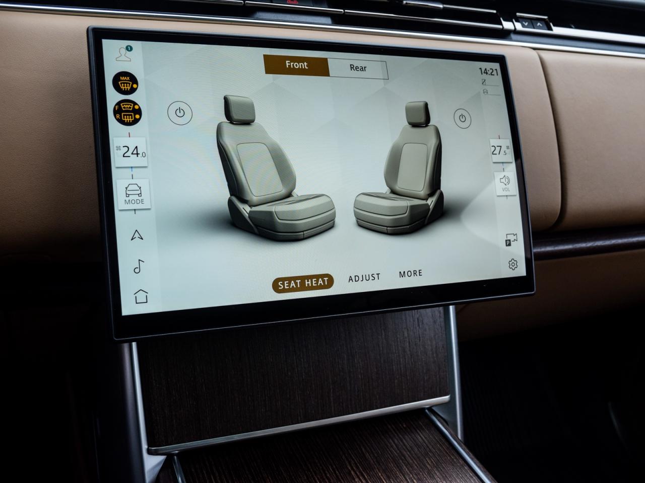 2025 Land Rover Range Rover P550e SE SWB Photo