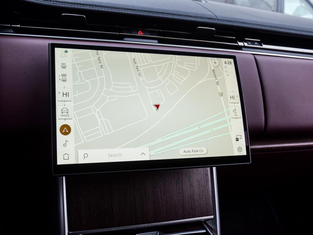 2025 Land Rover Range Rover P400 SE SWB Photo