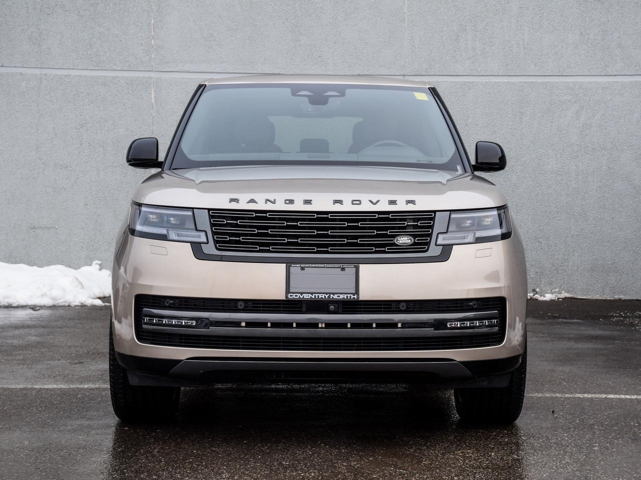 2025 Land Rover Range Rover P400 SE SWB Photo