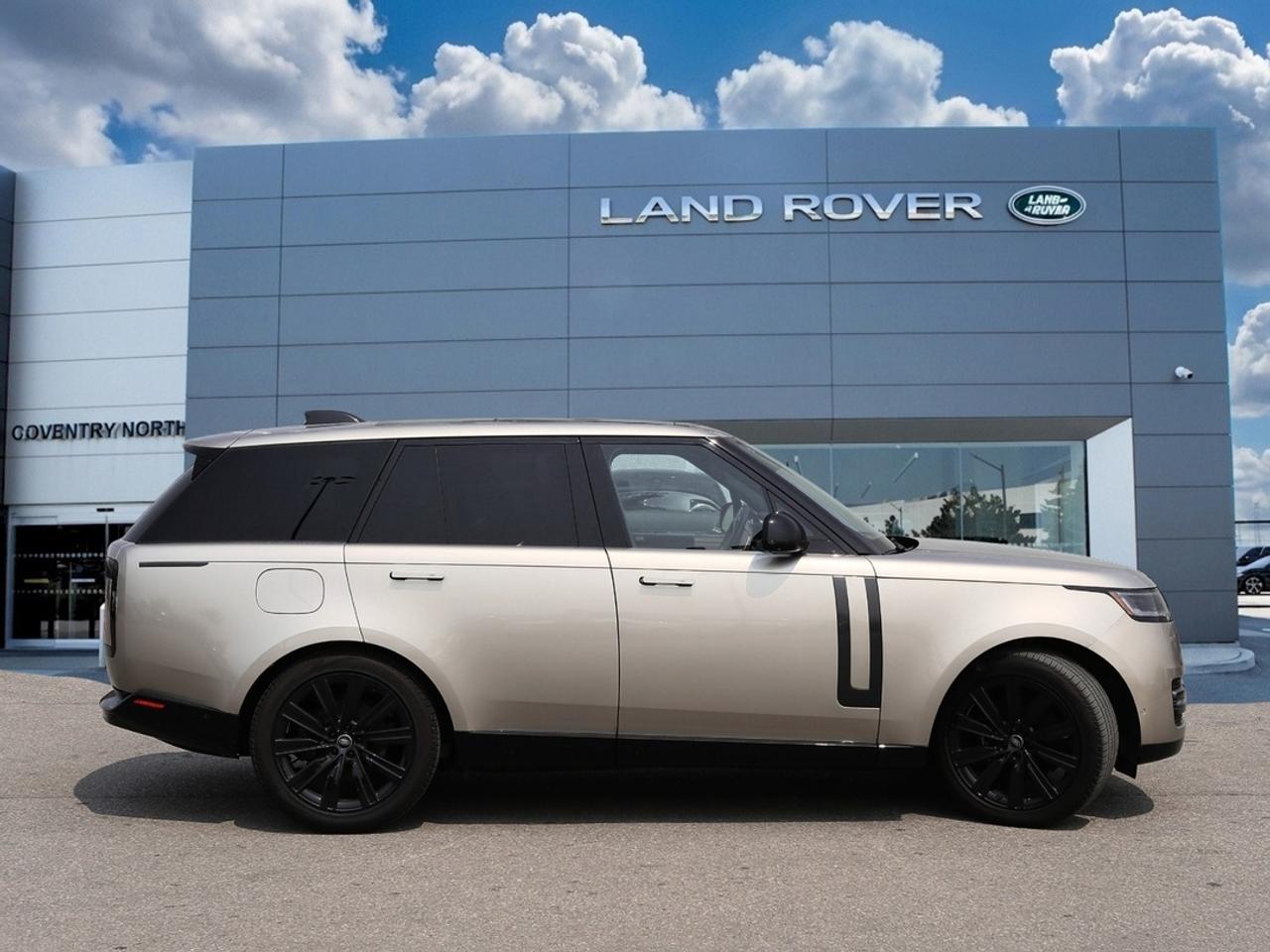 2025 Land Rover Range Rover SE P400 SWB Photo