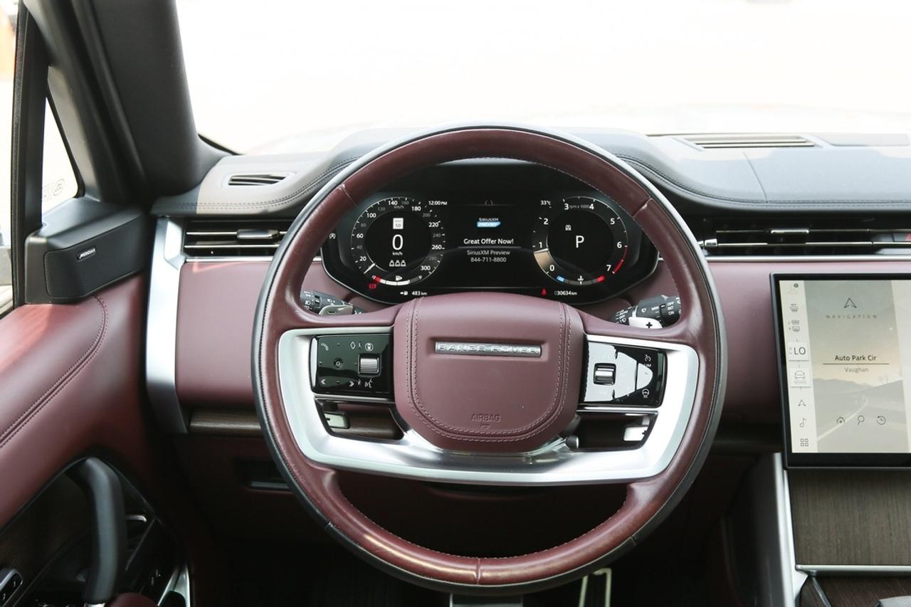 2025 Land Rover Range Rover SE P400 SWB Photo