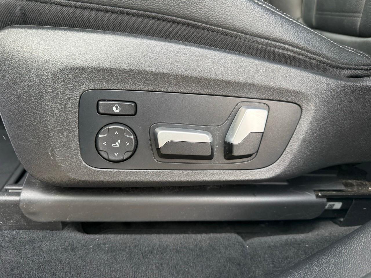 2021 BMW X3 xDrive30i Photo