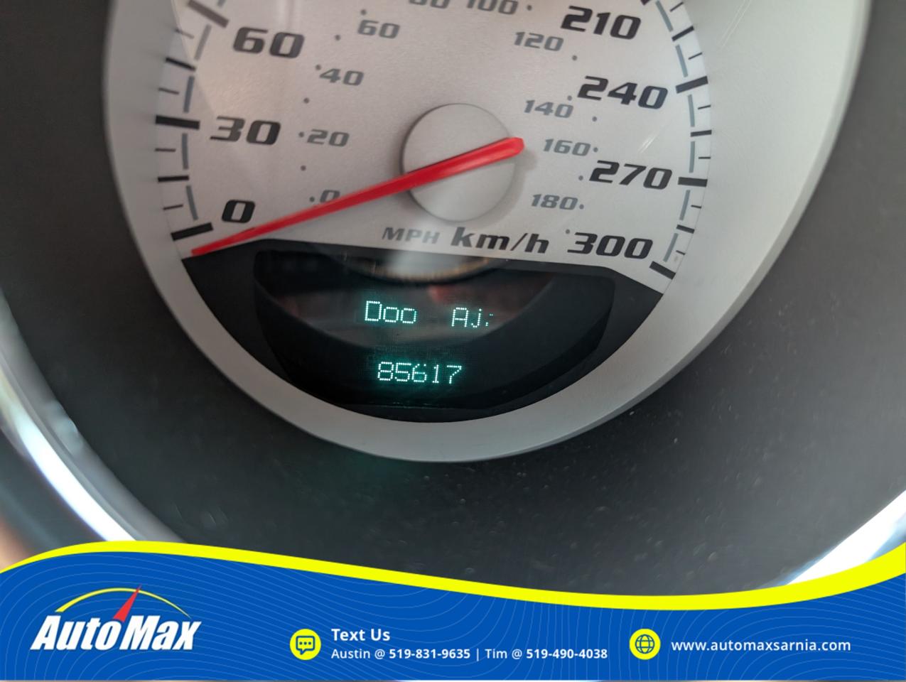 2010 Dodge Challenger SRT8 2dr Coupe Photo