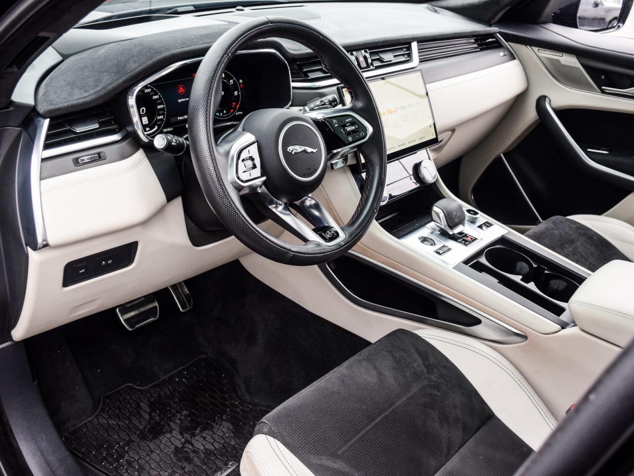 2025 Jaguar F-PACE P575 SVR 575 Edition Auto Photo