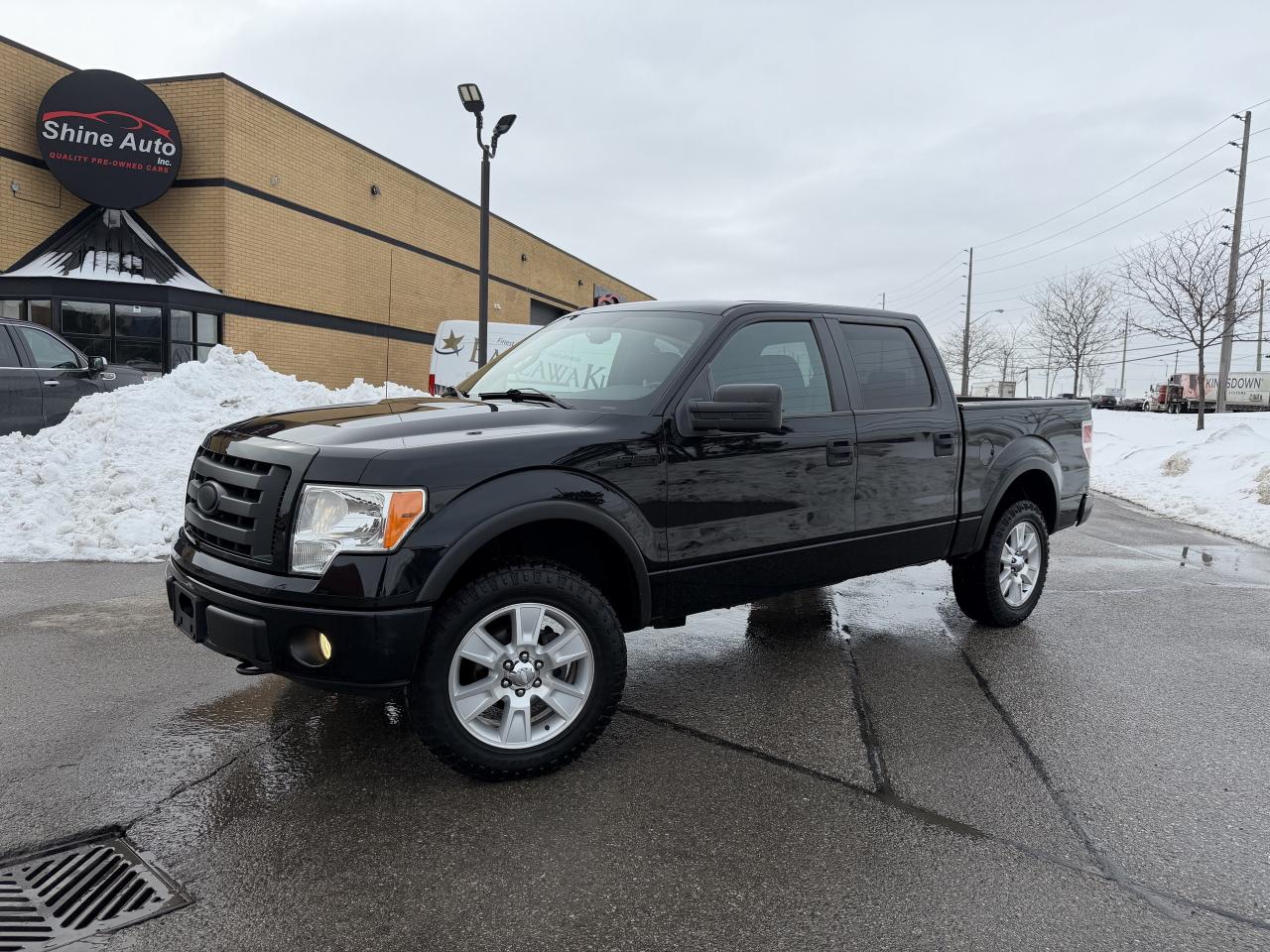 2009 Ford F-150 5.4L V8 SuperCrew 4X4 1 OWNER ONLY 145,000 KM Photo