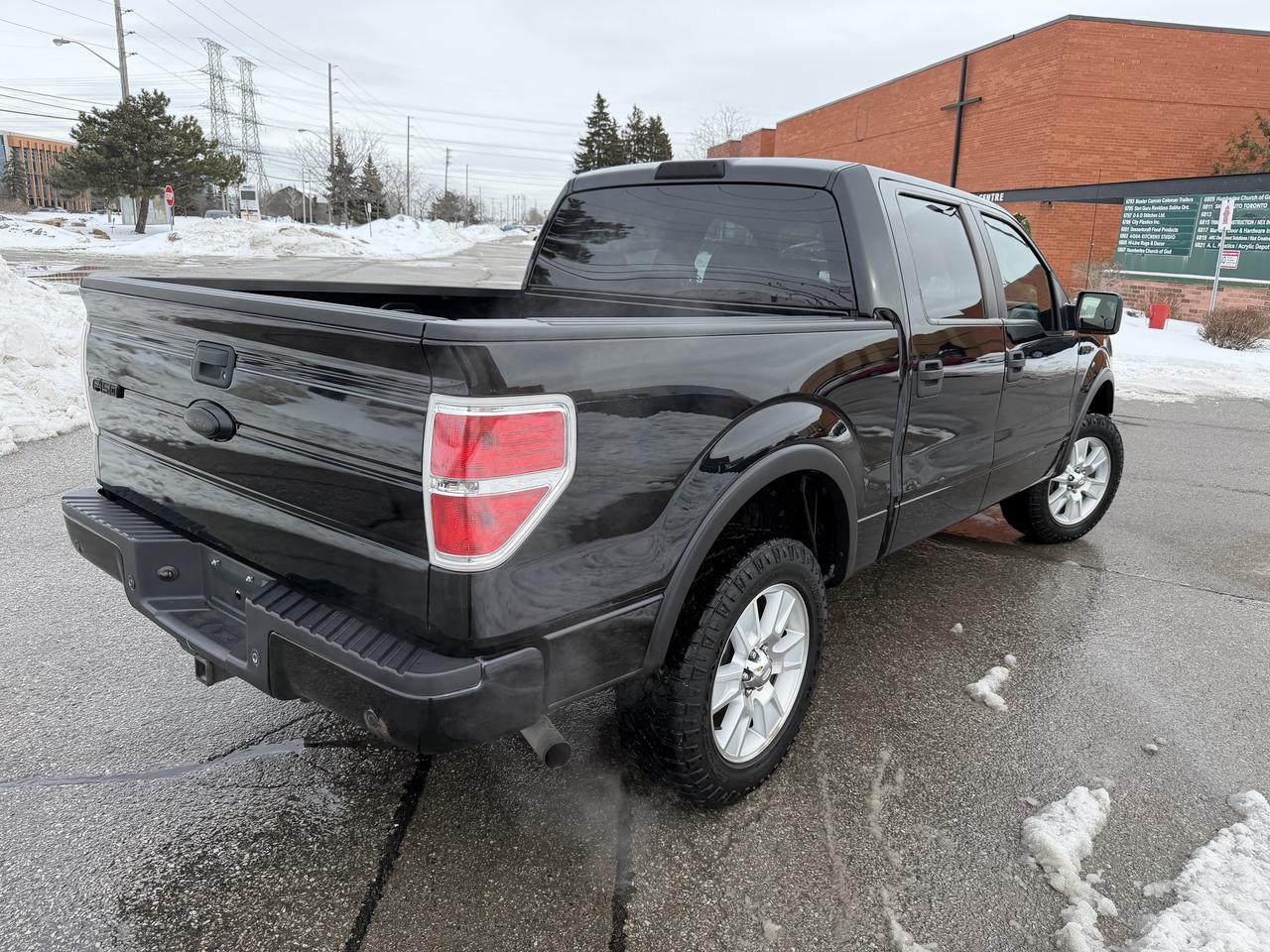 2009 Ford F-150 5.4L V8 SuperCrew 4X4 1 OWNER ONLY 145,000 KM Photo4