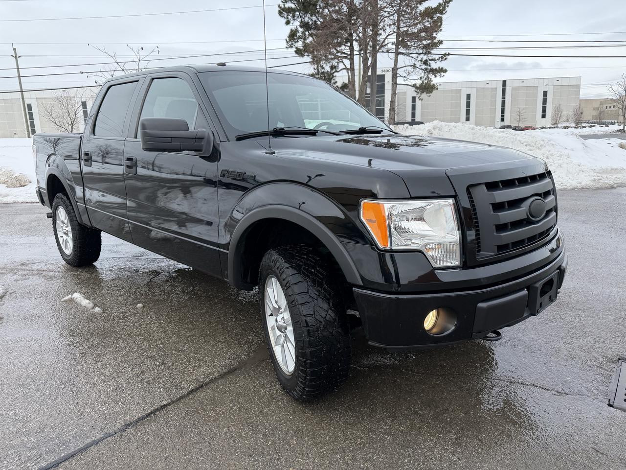 2009 Ford F-150 5.4L V8 SuperCrew 4X4 1 OWNER ONLY 145,000 KM Photo3