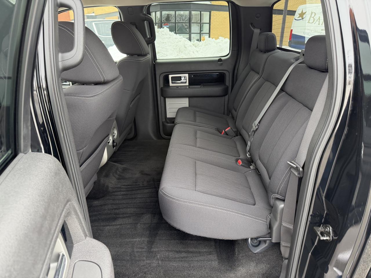 2009 Ford F-150 5.4L V8 SuperCrew 4X4 1 OWNER ONLY 145,000 KM Photo