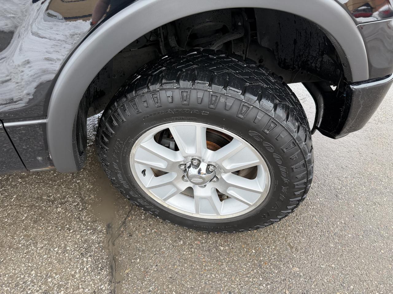 2009 Ford F-150 5.4L V8 SuperCrew 4X4 1 OWNER ONLY 145,000 KM Photo