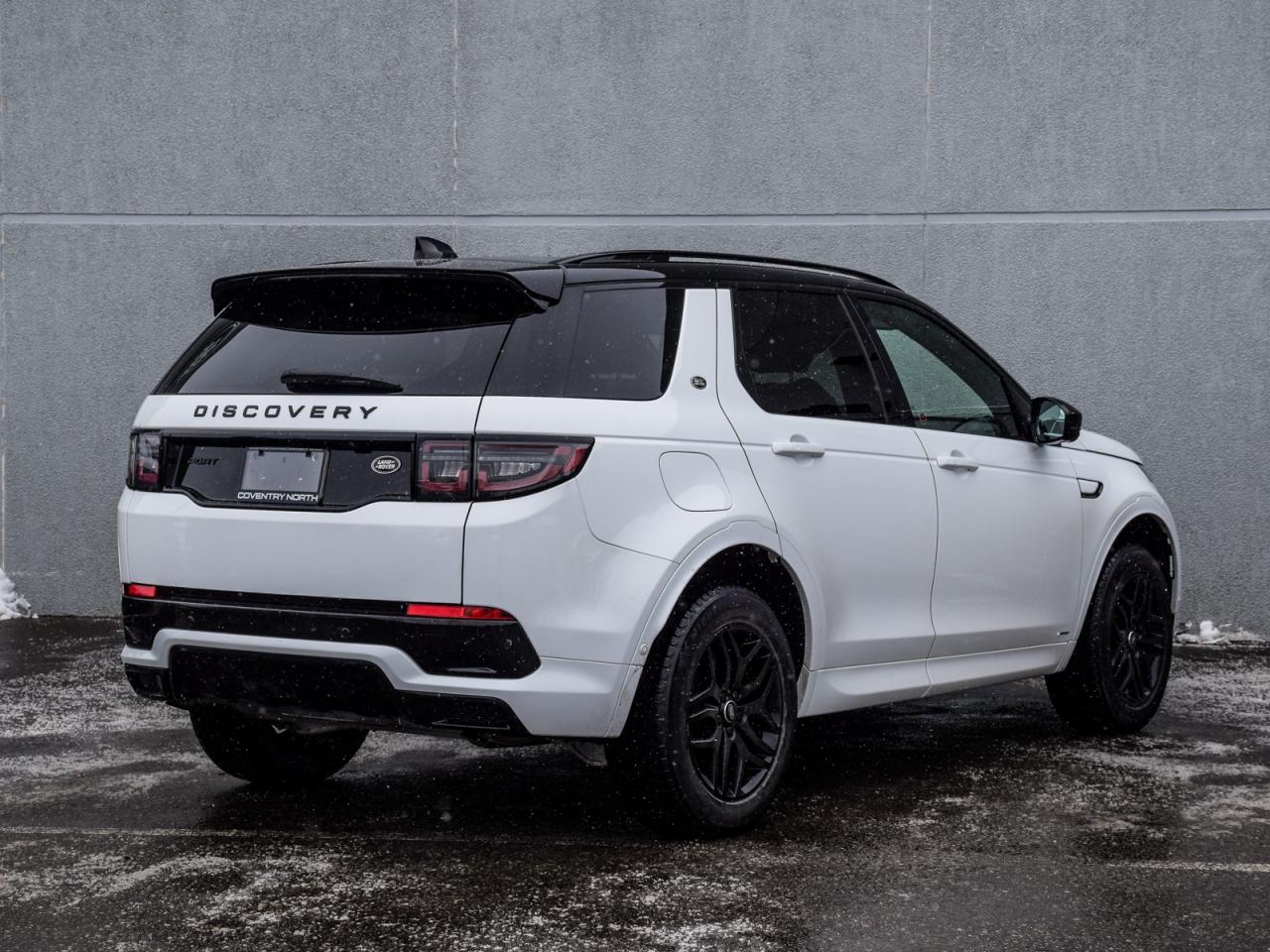 2021 Land Rover Discovery Sport R-Dynamic SE Photo