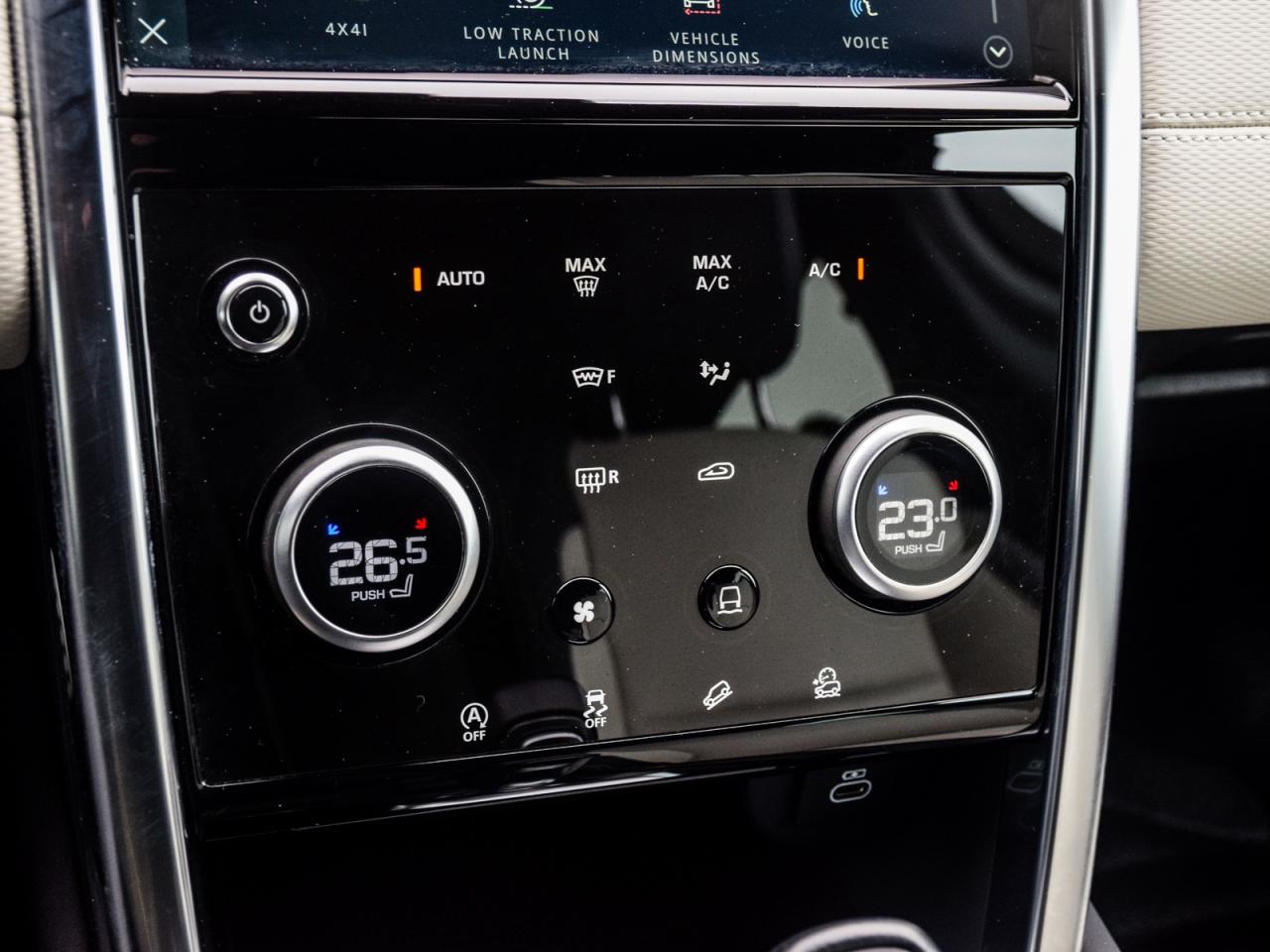 2021 Land Rover Discovery Sport R-Dynamic SE Photo