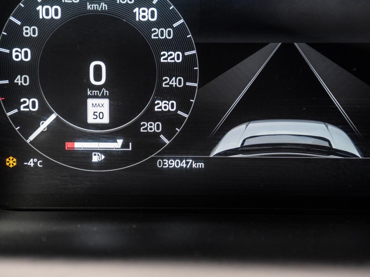 2021 Land Rover Discovery Sport R-Dynamic SE Photo