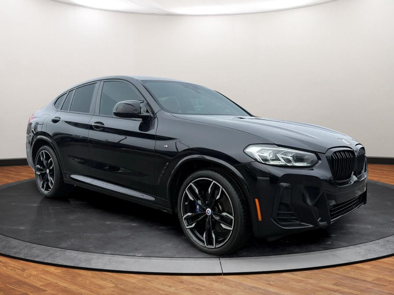 2023 BMW X4 M40i Photo3