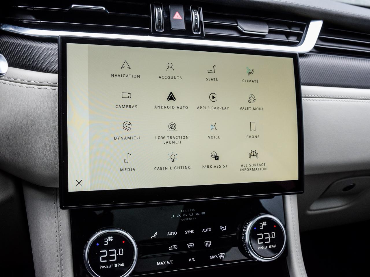 2022 Jaguar F-PACE P550 SVR Photo