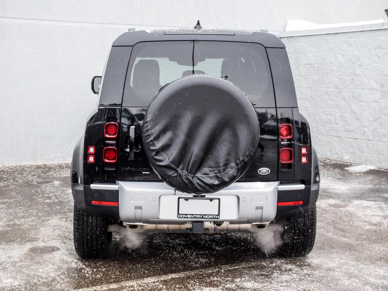 2022 Land Rover Defender SE Photo