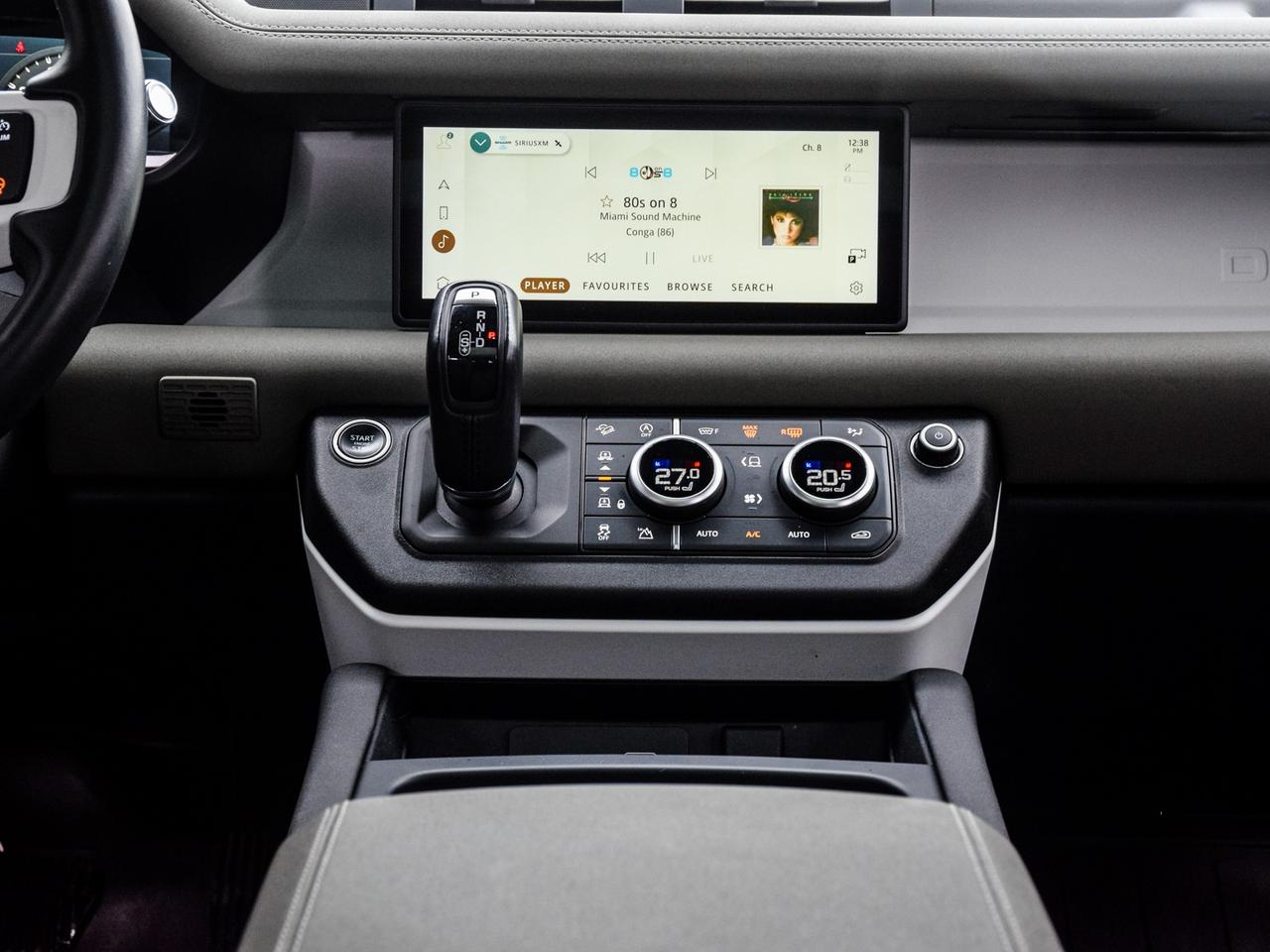 2022 Land Rover Defender SE Photo