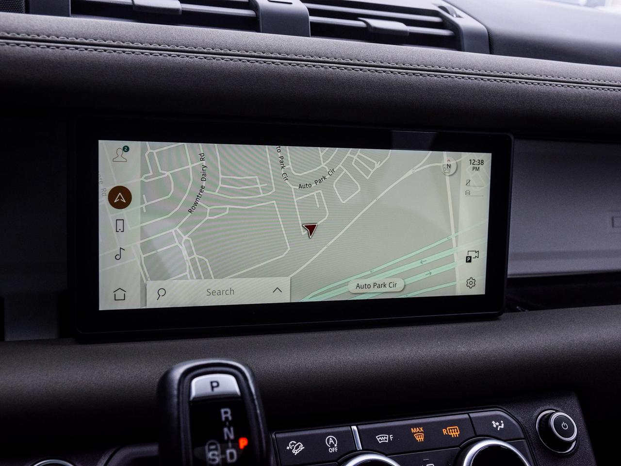 2022 Land Rover Defender SE Photo