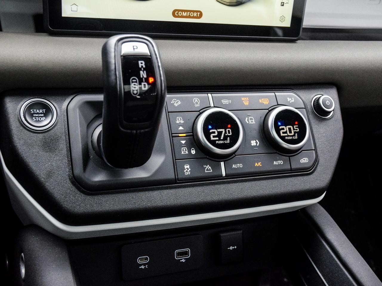 2022 Land Rover Defender SE Photo