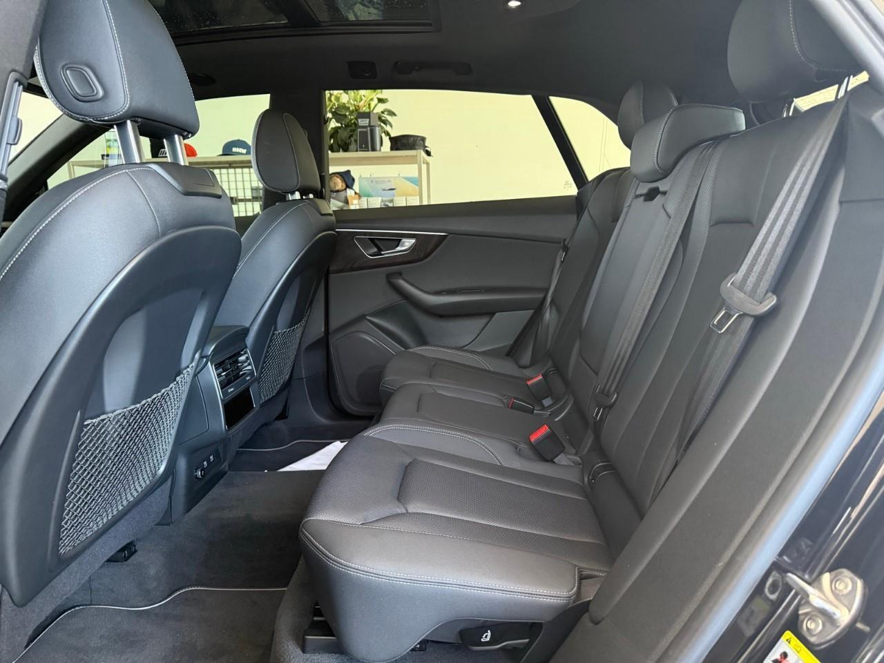 2021 Audi Q8 55 Progressiv Photo