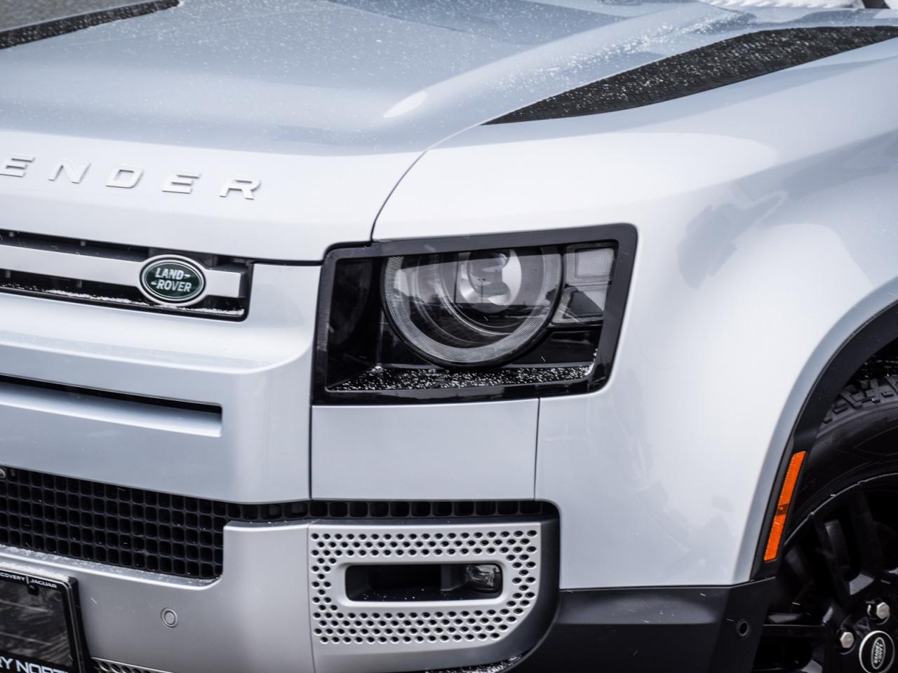 2023 Land Rover Defender S Photo