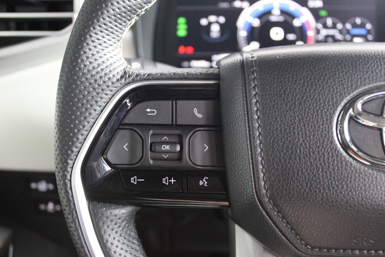 2025 Toyota Tundra 4x4 Crewmax Capstone Hybrid Photo