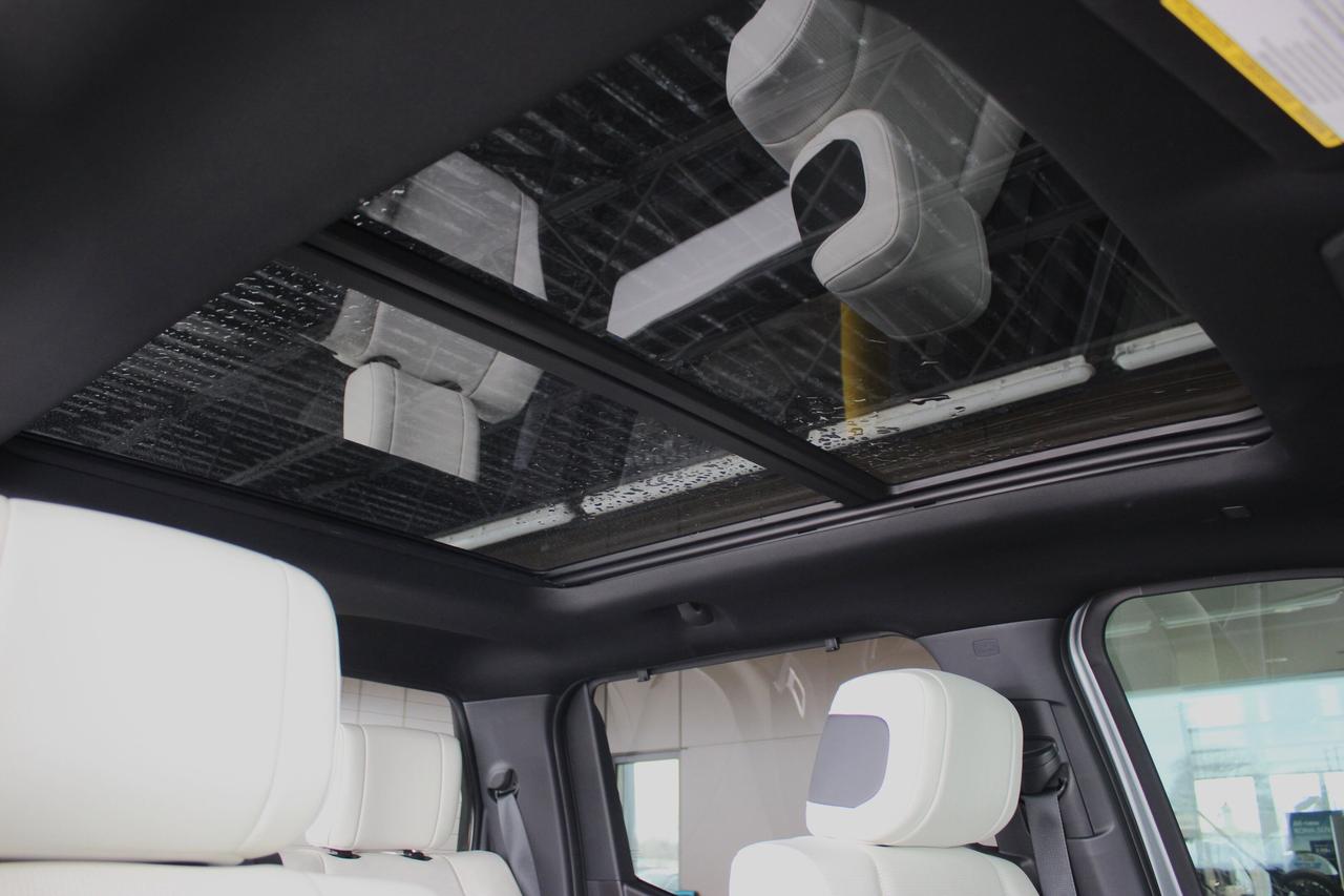 2025 Toyota Tundra 4x4 Crewmax Capstone Hybrid Photo