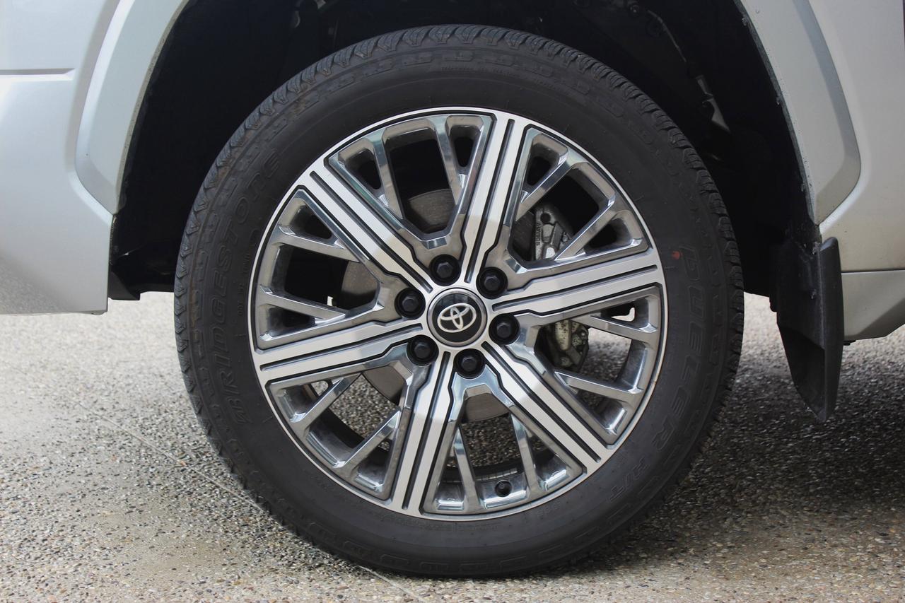 2025 Toyota Tundra 4x4 Crewmax Capstone Hybrid Photo