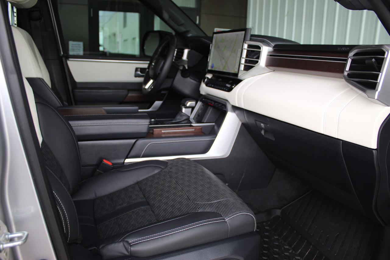 2025 Toyota Tundra 4x4 Crewmax Capstone Hybrid Photo