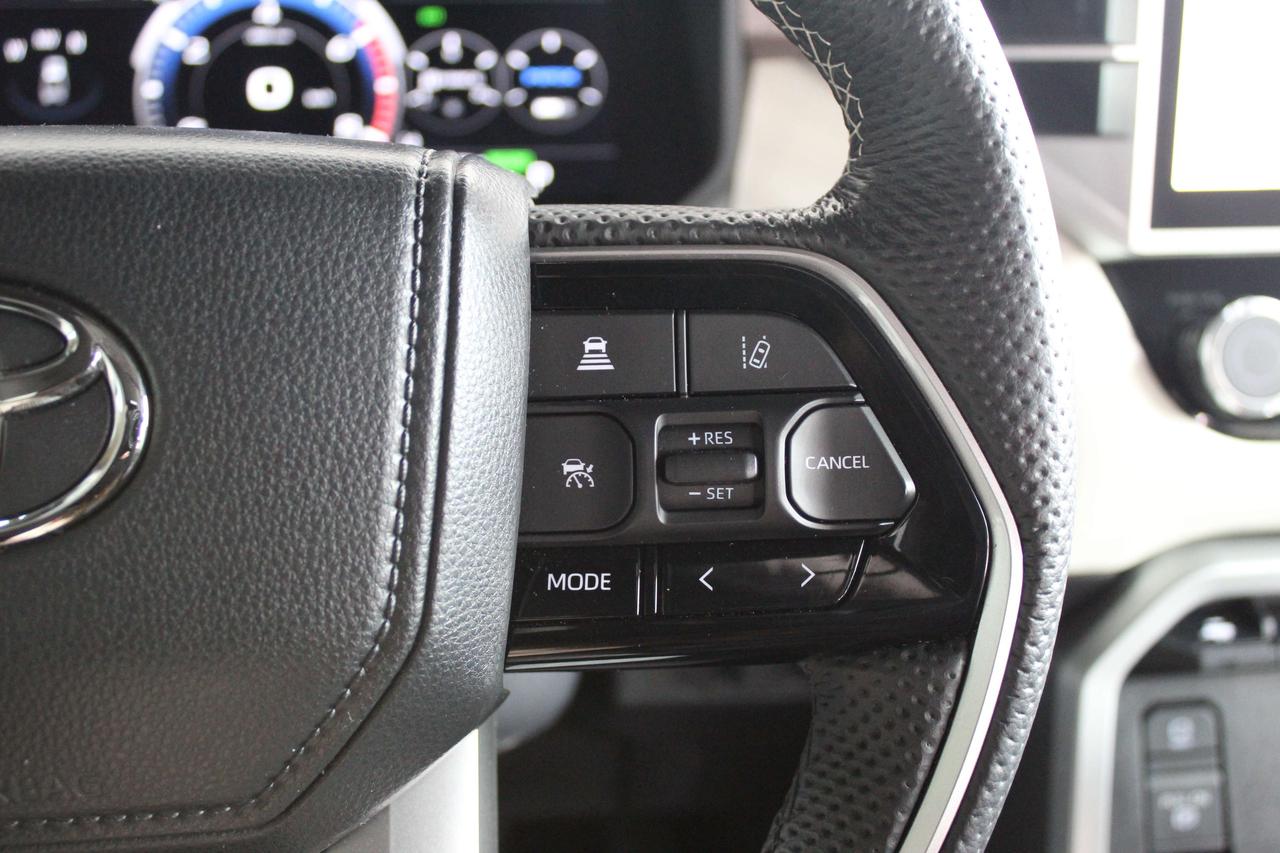 2025 Toyota Tundra 4x4 Crewmax Capstone Hybrid Photo