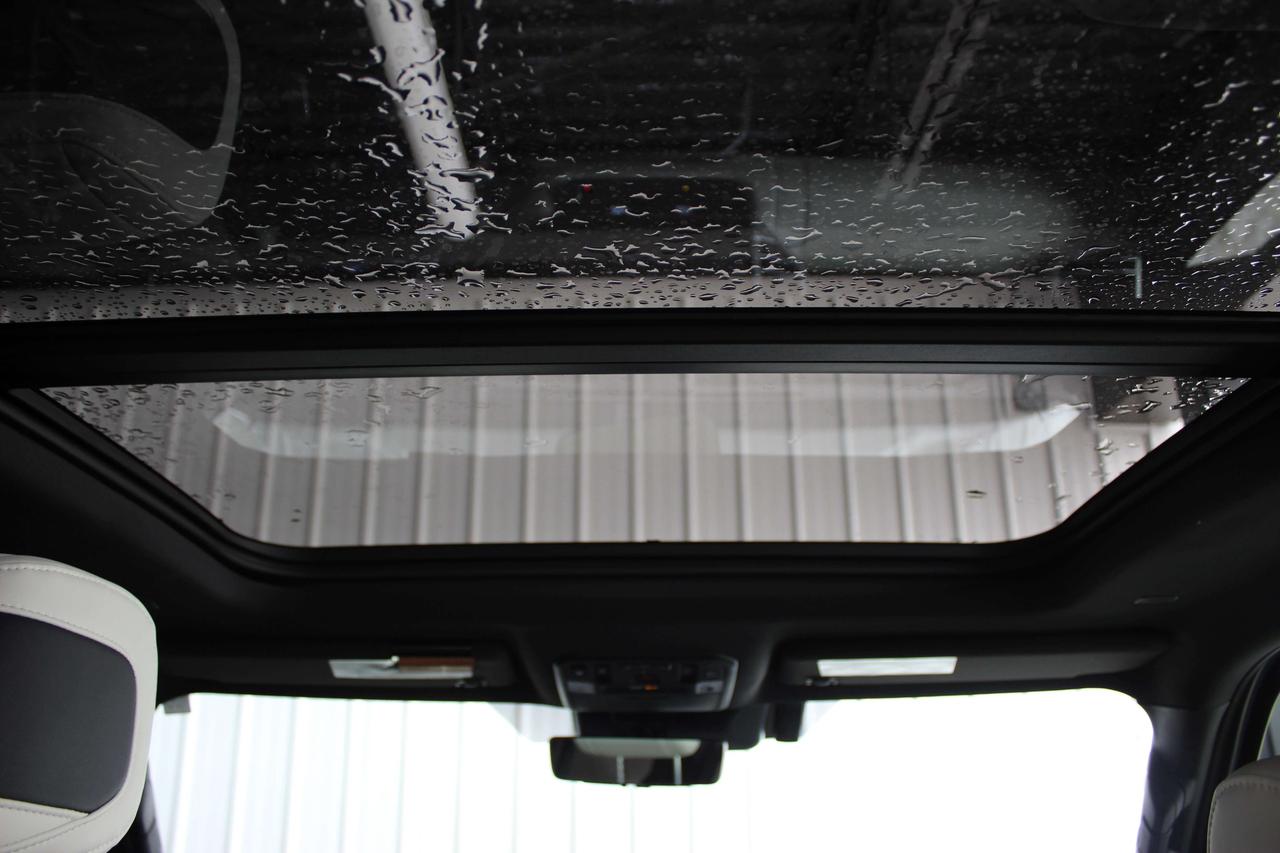 2025 Toyota Tundra 4x4 Crewmax Capstone Hybrid Photo