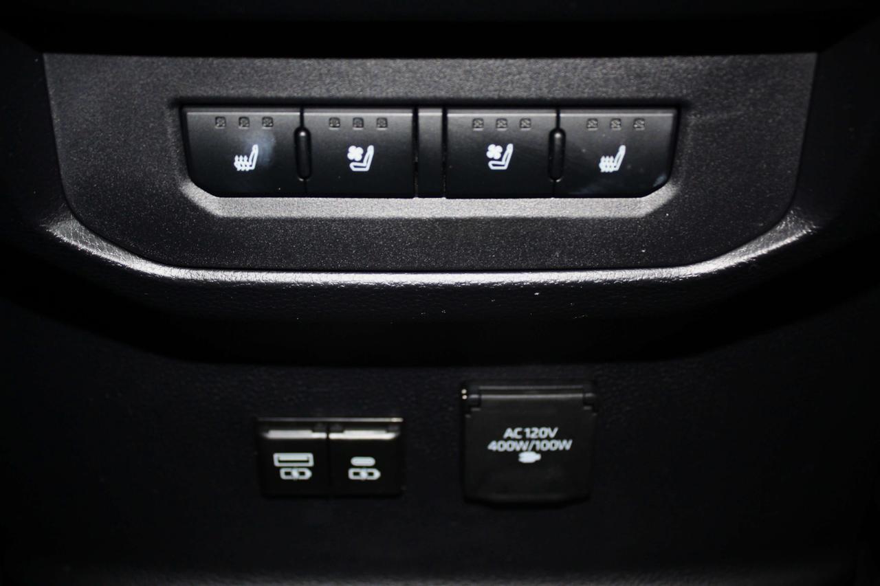 2025 Toyota Tundra 4x4 Crewmax Capstone Hybrid Photo