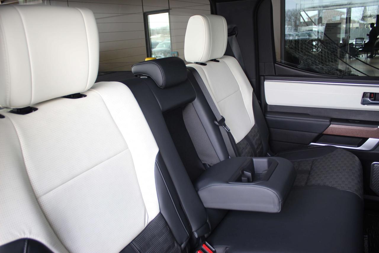 2025 Toyota Tundra 4x4 Crewmax Capstone Hybrid Photo