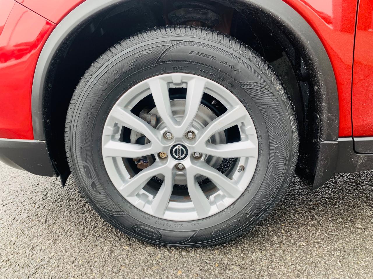 2020 Nissan Rogue S (CVT) 4dr Front-Wheel Drive Photo2